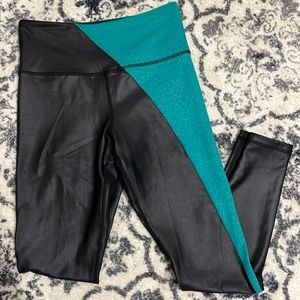 Zyia metallic leggings